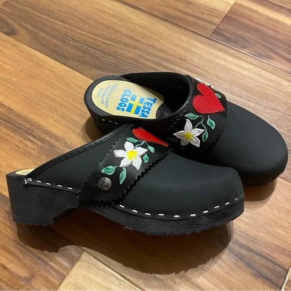 Swedish Clogs - Picture 1 of 5